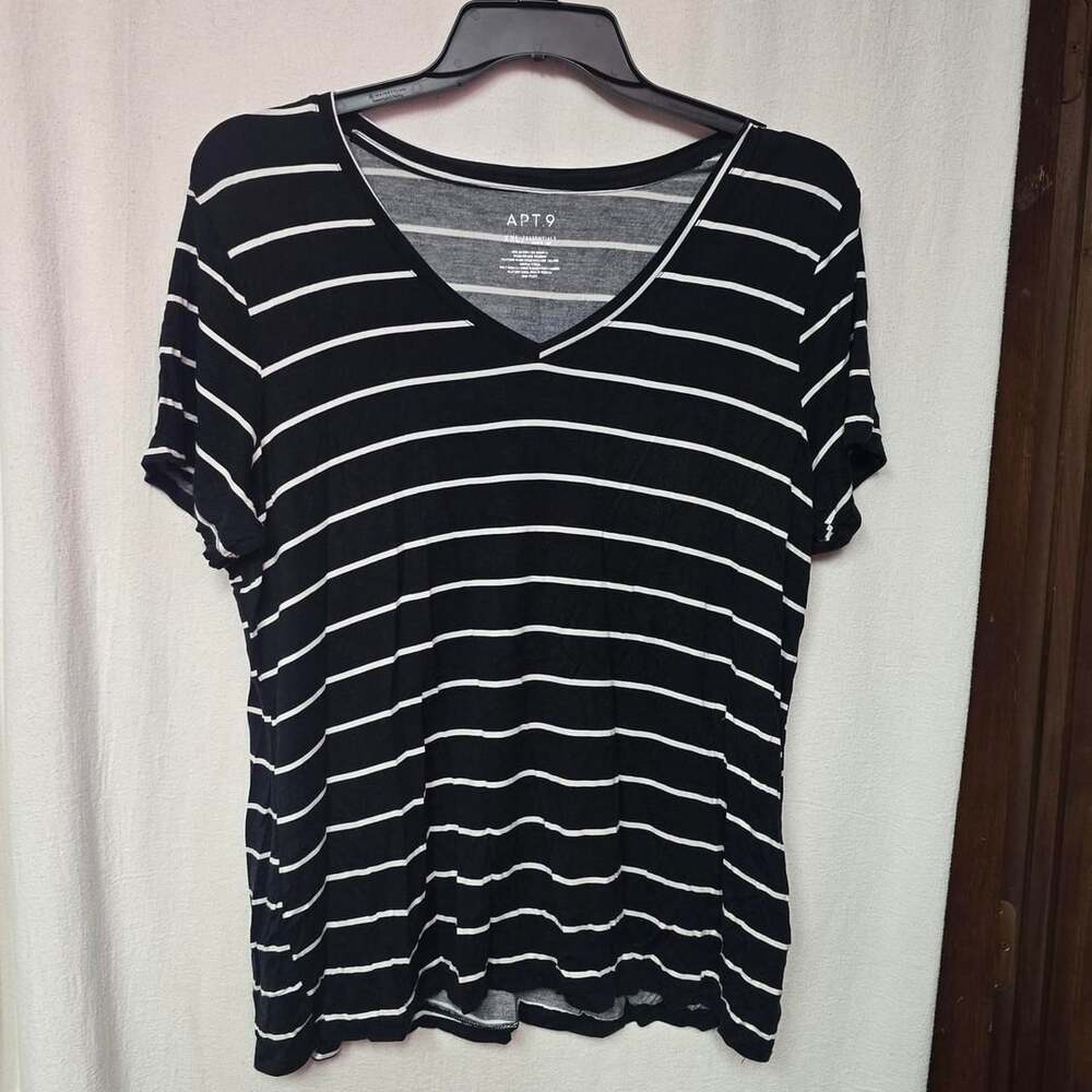 Apt. 9 Black White Striped V-Neck Tee Size XXL Essentials Rayon